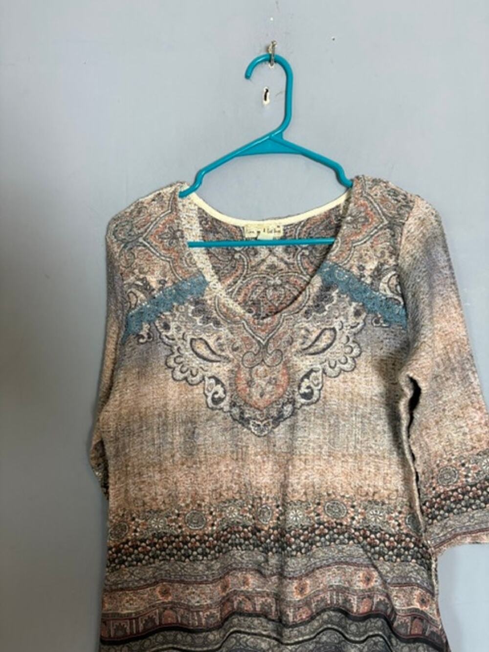 Live and Let Live Womens Paisley Print 3/4 Sleeve Tunic Top Size Medium
